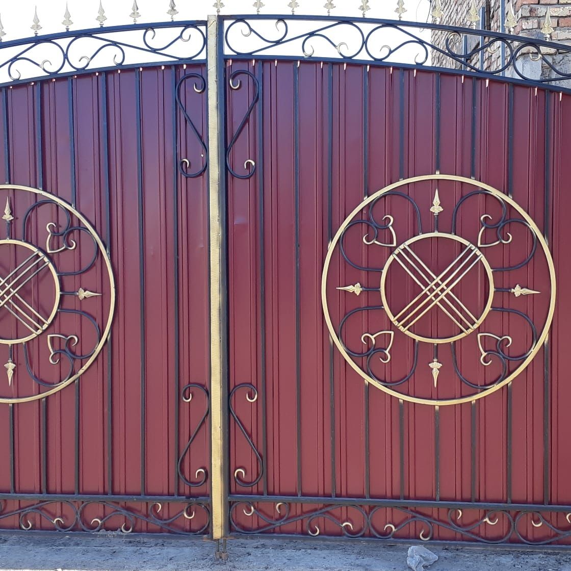 Двери заборы ворота оградки