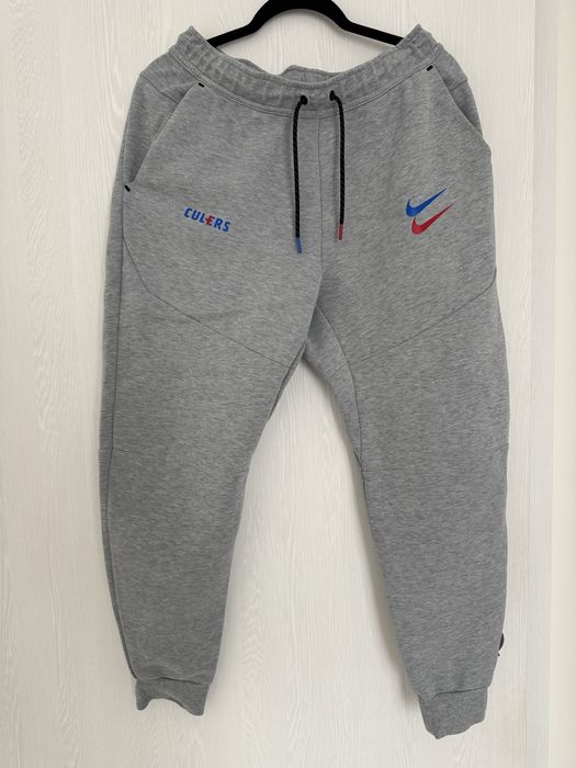 Nike Tech Fleece x FC Barcelona комплект