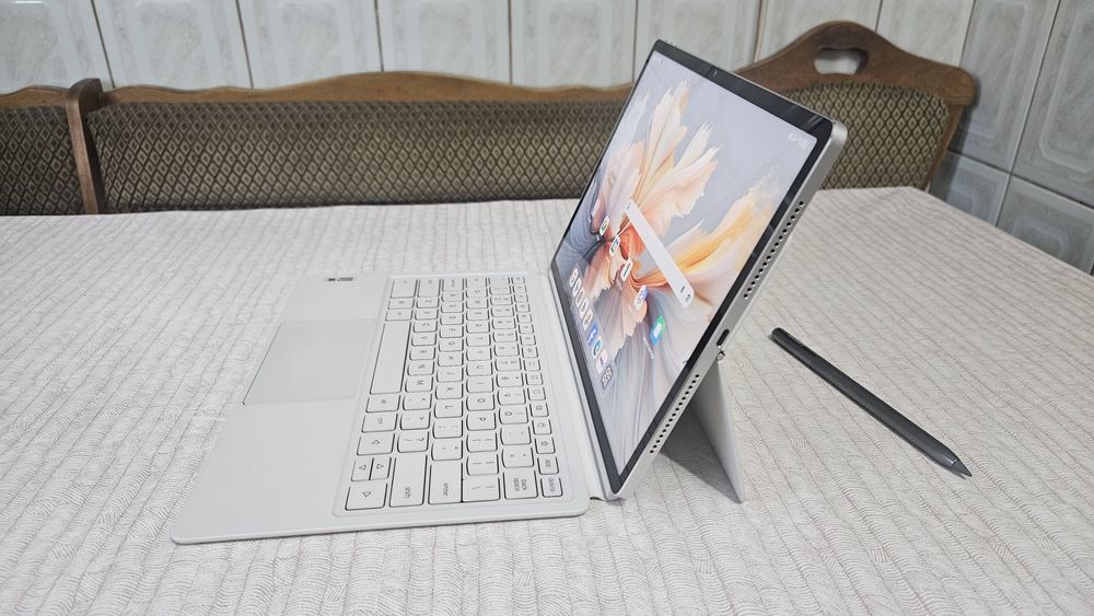 Tableta LENOVO Yoga Tab Plus, 12.7", 16GB RAM, 256GB, Wi-Fi, Seashell