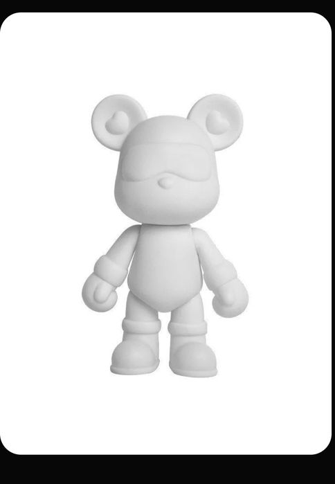 Мишка виниловый высота 21 см.