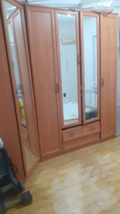 Бесплатно отдам шкаф