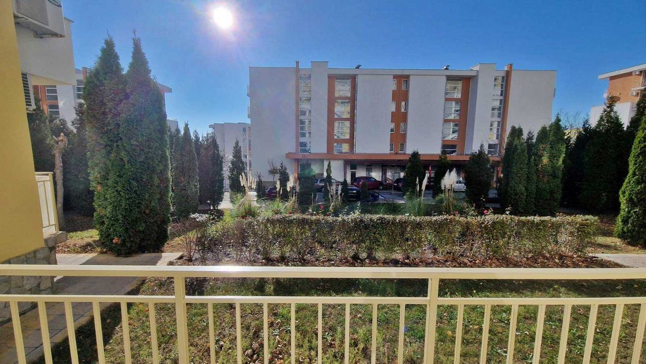 Продава се Двустаен апартамент в к.к. Слънчев бряг - 67 кв.м за 821 €/кв.м - Снимка #10