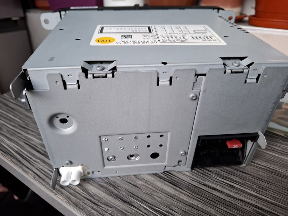 Медия със CD за VW