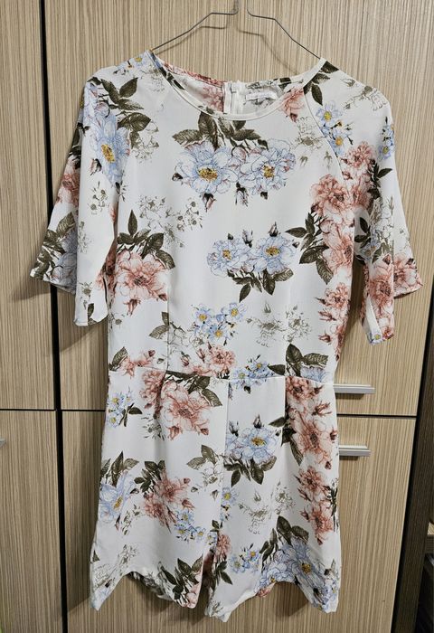 Salopeta scurta de vara cu model floral