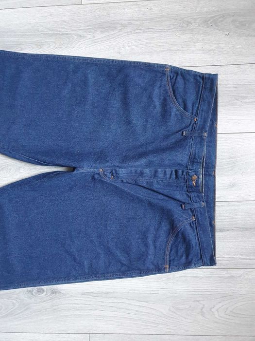 Blugi RUSTLER (Made in USA) by Wrangler - Marime W44 L32 (Talie 112 cm