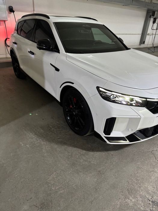 Продаю VOYAH Free 318