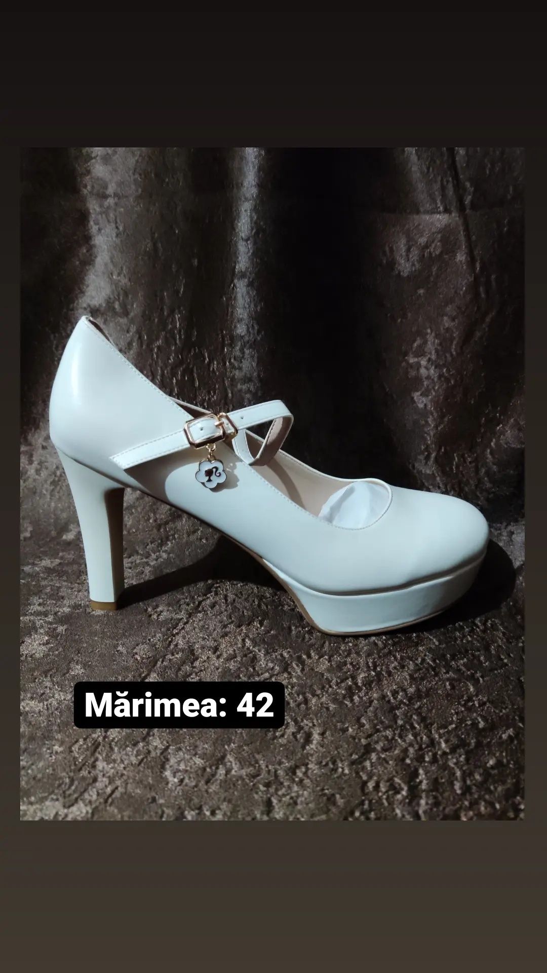 Pantofi cu toc noi