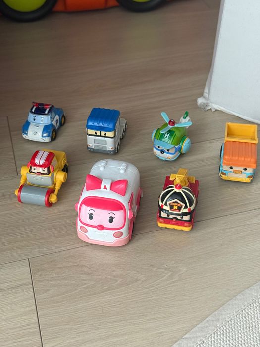 Игрушки робокар поли