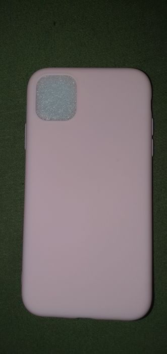 Vând 5 huse iphone 11