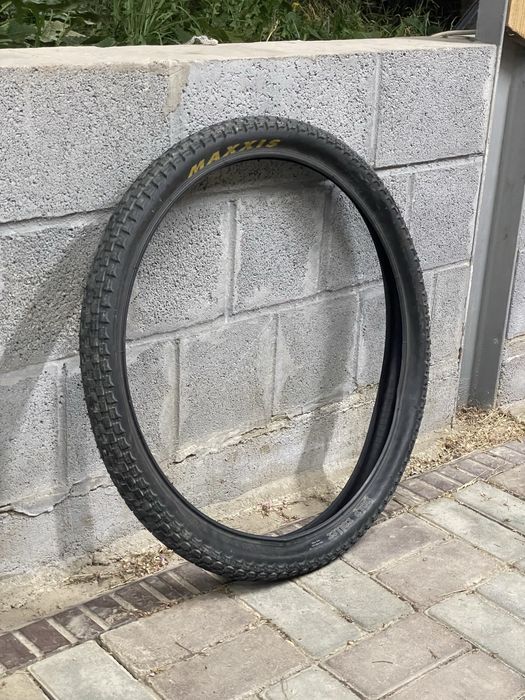 Покрышка , maxxis 26 (high roller) полуслик новая