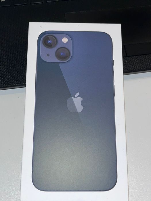 Продаетсья 13 iPhone в хорошем качестве