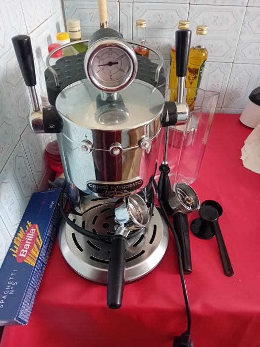 Masina de cafea folosita foarte putzin