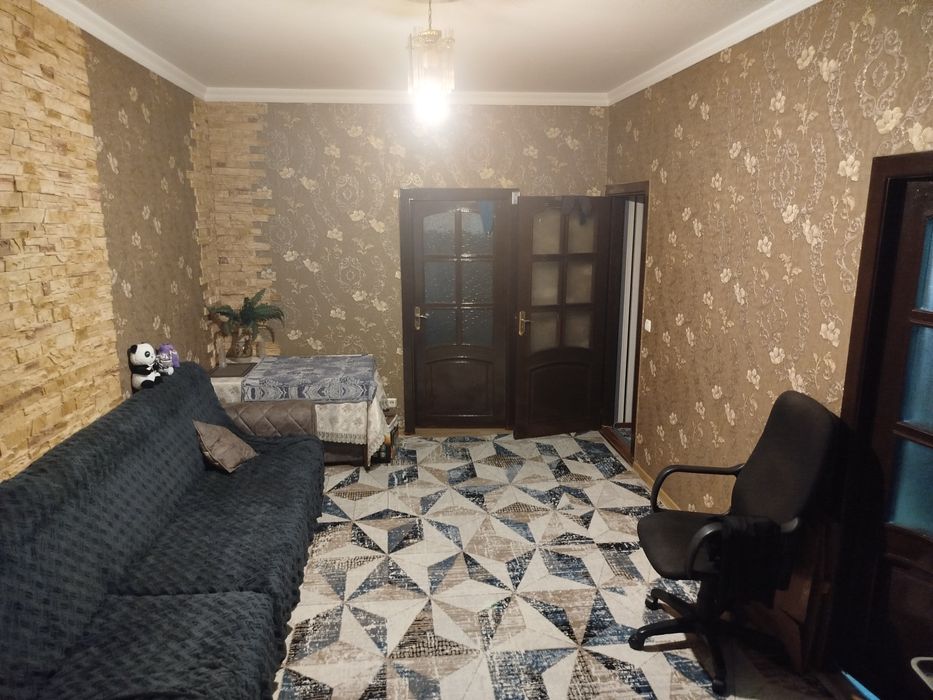 Продается квартира 2ком переделано в 3 ком яшнобаский район