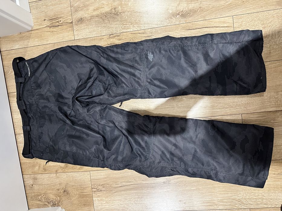 Oferta Pantaloni schi/snowboard barbati 4F noi