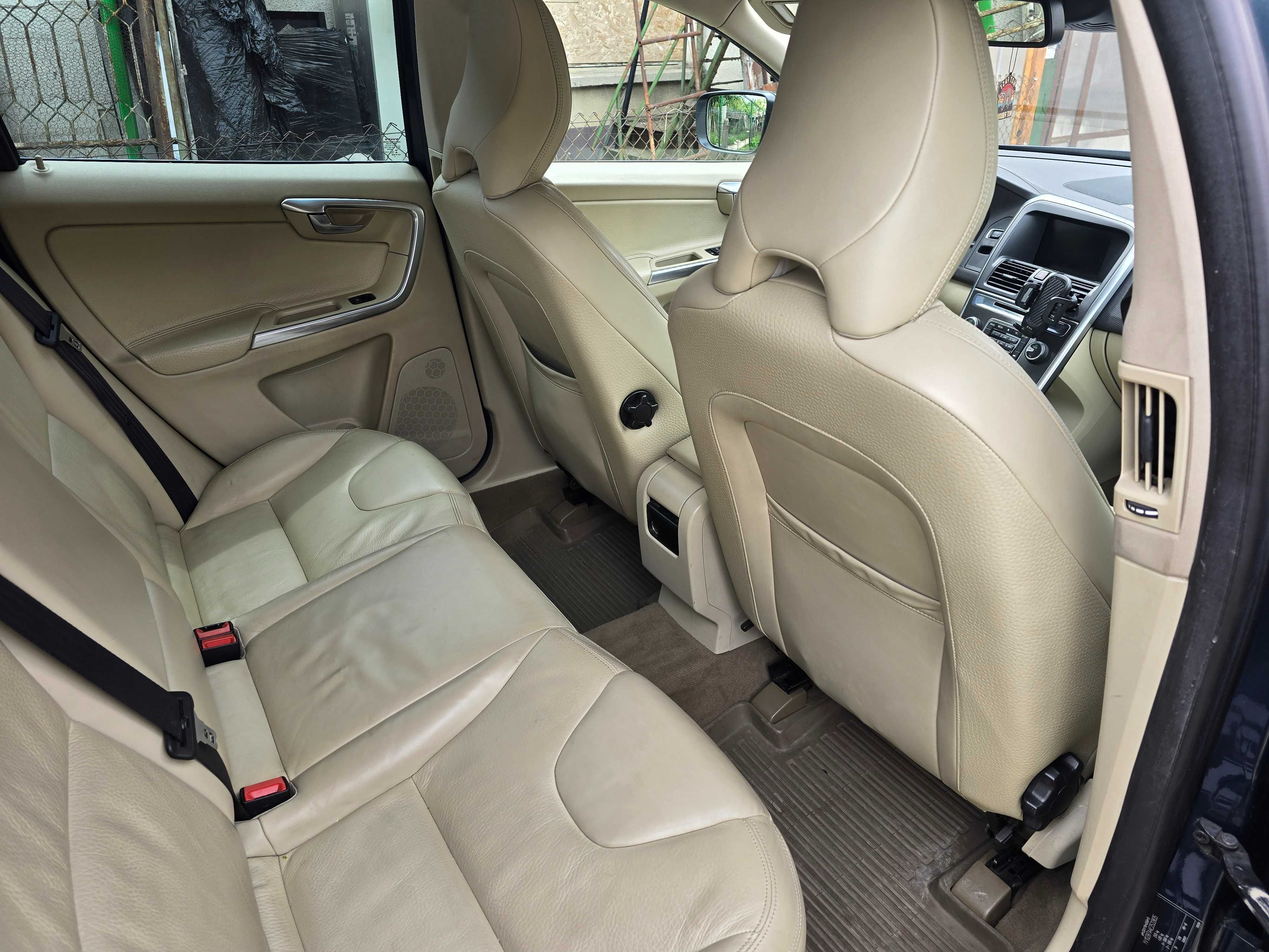 Volvo XC60 2.4D AWD ръчка