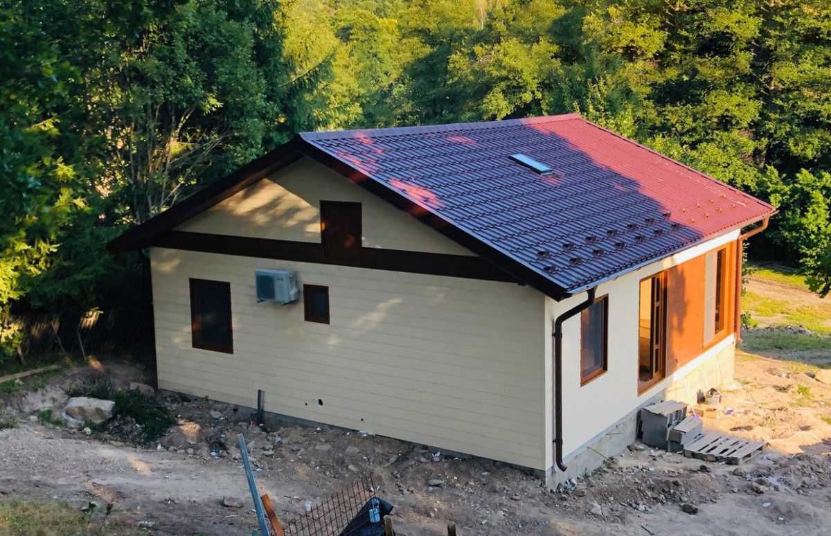 Casa din structura metalica si panou sandwich termoizolant de vanzare