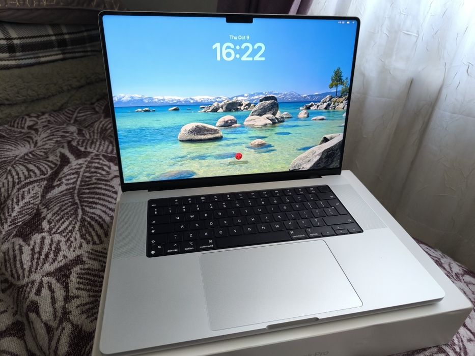 MacBook Pro M1 Pro, 32GB RAM, 512GB SSD