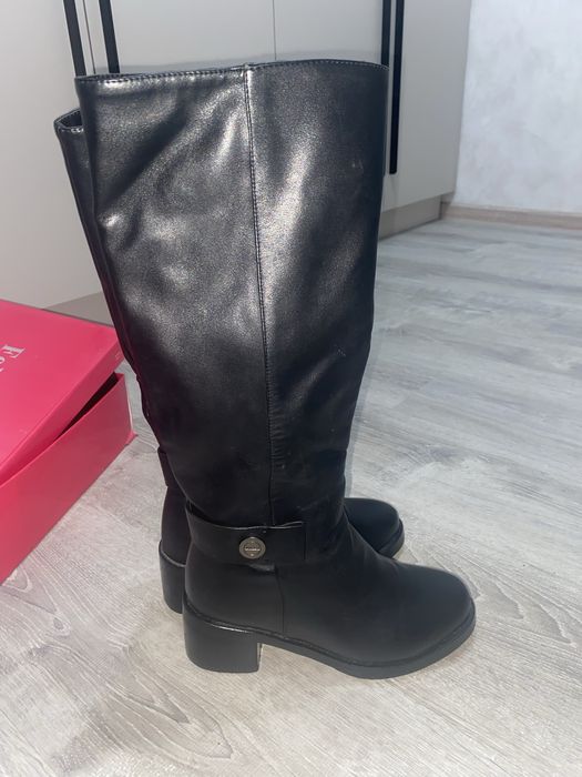 Продам зимние натуральные кожаные сапоги