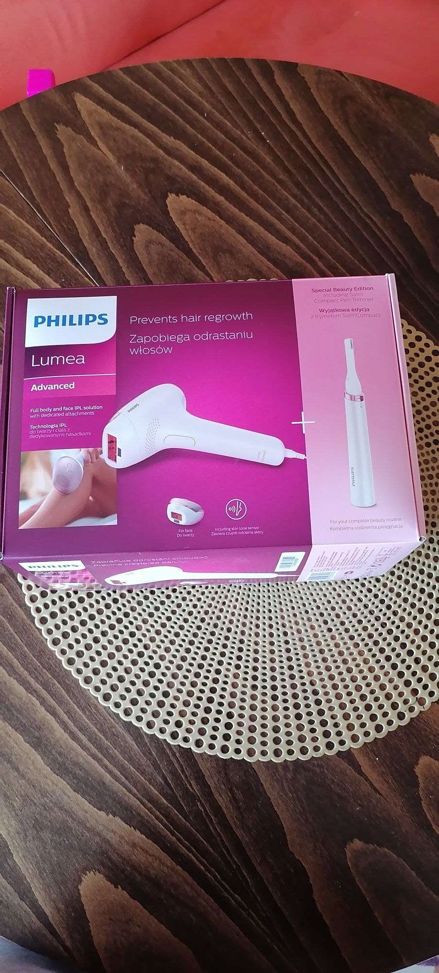 НОВО Фотоепилатор PHILIPS Lumea +подарък