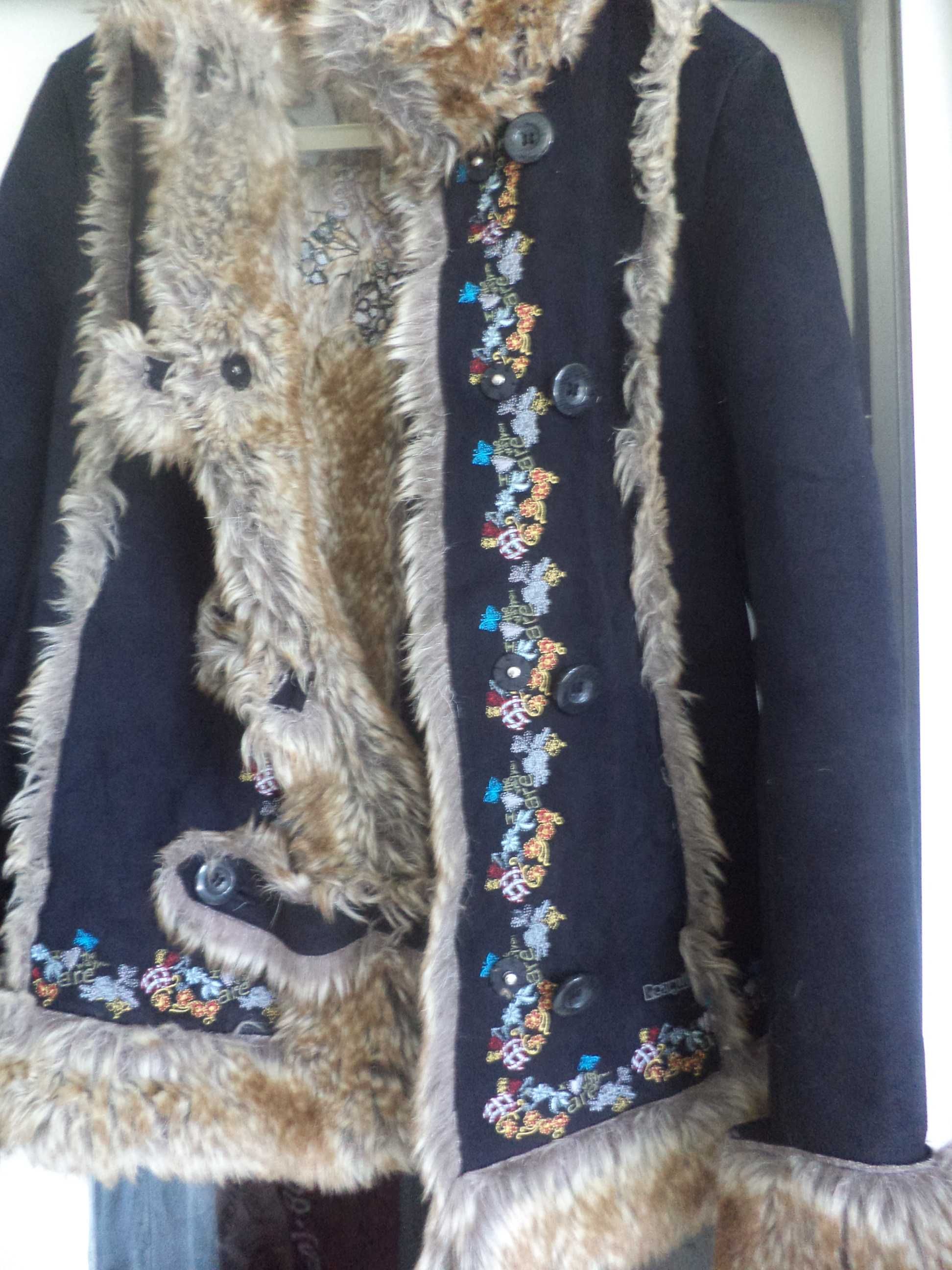 Перфектно кожухче "DESIGUAL" номер 38