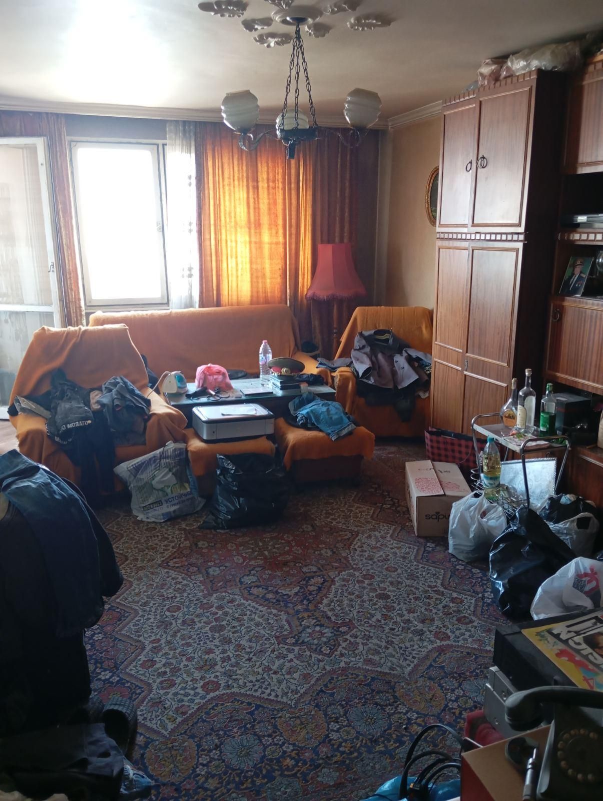 Тристаен,за продажба,ж.к. Красна Поляна