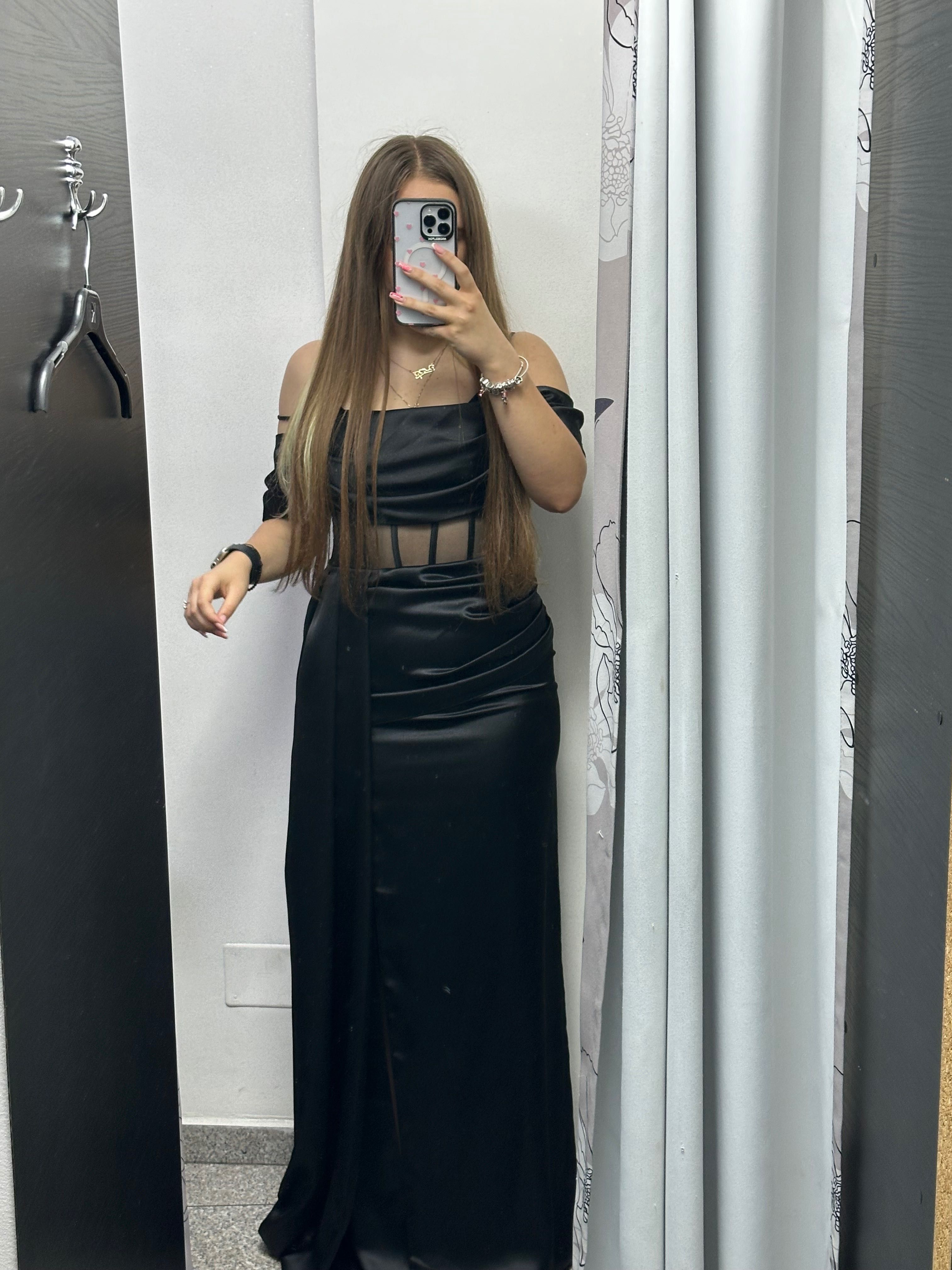 Rochie eleganta,marimea 40,purtata o singura data
