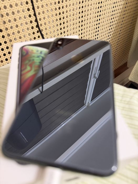 Iphone xs max 64gb