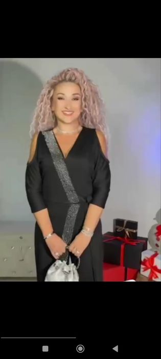 Продам вечерний комбинезон с камнями