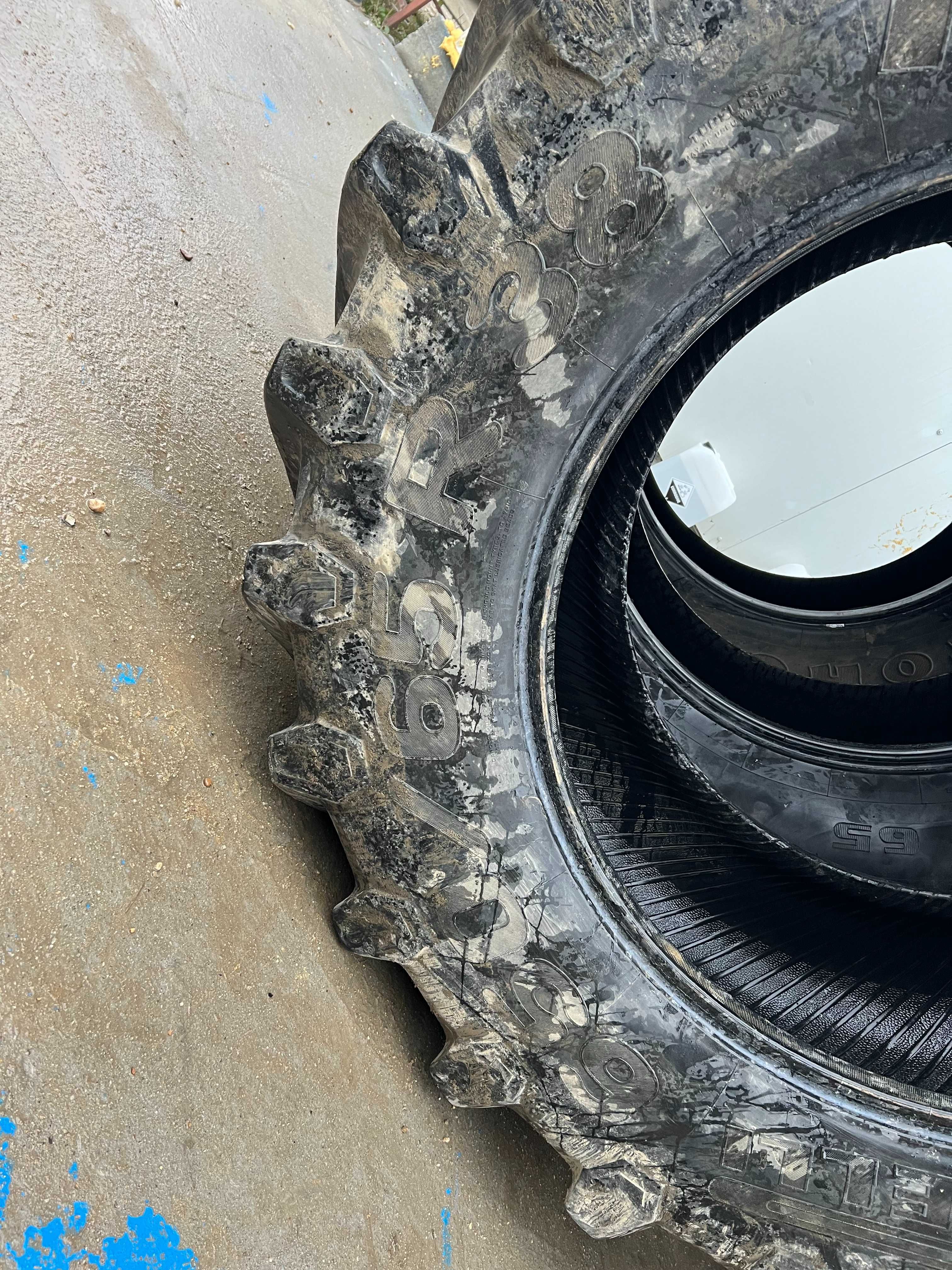 Cauciuc 650.65 R38 Pirelli