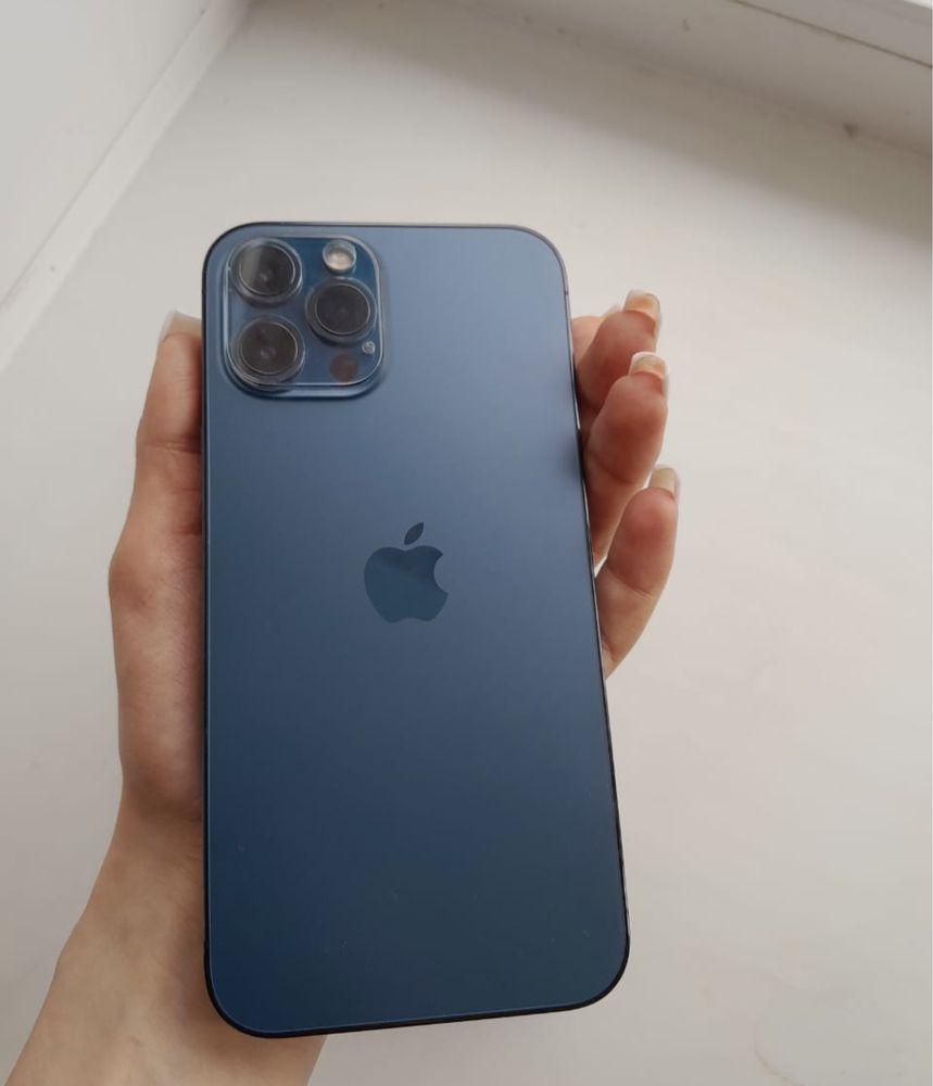 Продам iPhone 12 Pro Max 128 ГБ в идеальном состоянии