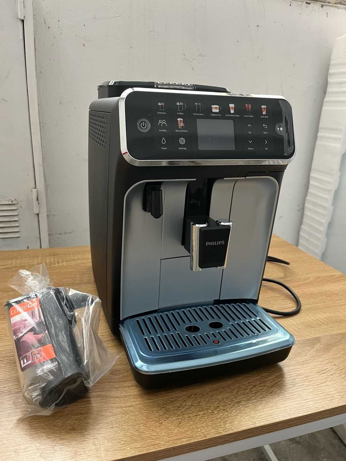 Продам кофемашину PHILIPS 5500 LATTE GO