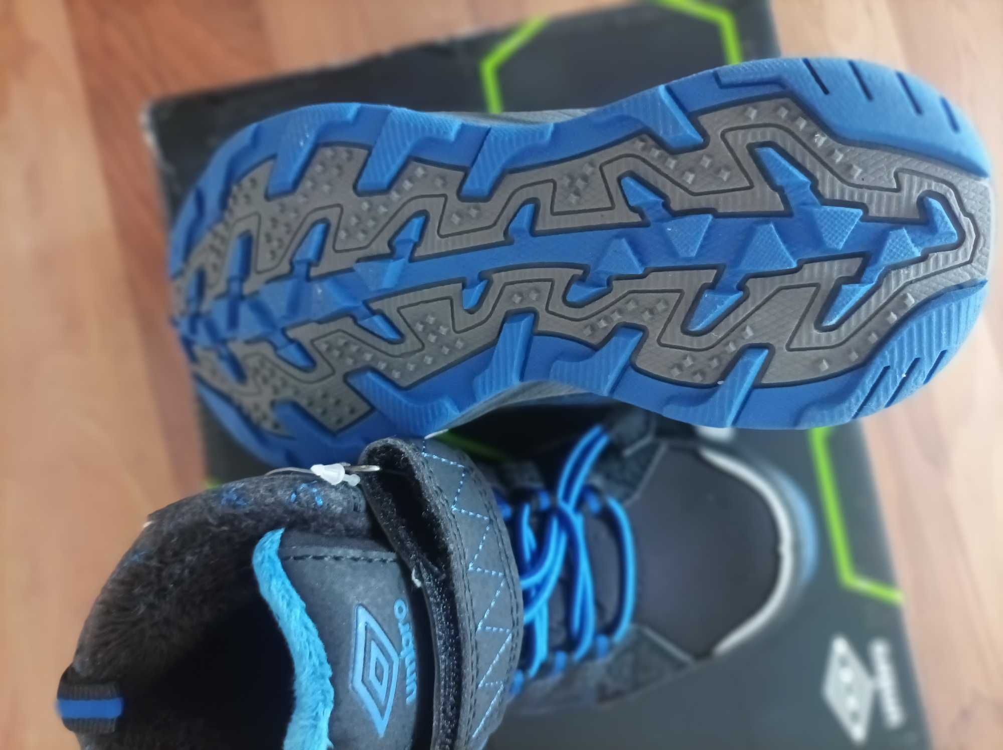 Umbro N28 нови боти