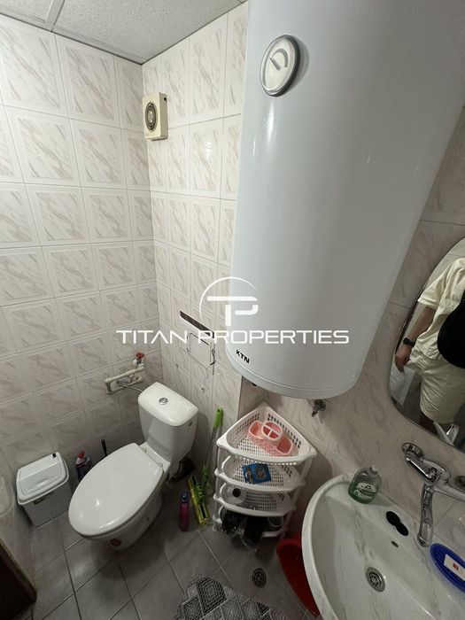 Дава се под наем Двустаен апартамент в Бургас, Център - 52 кв.м за 459 € - Снимка #6