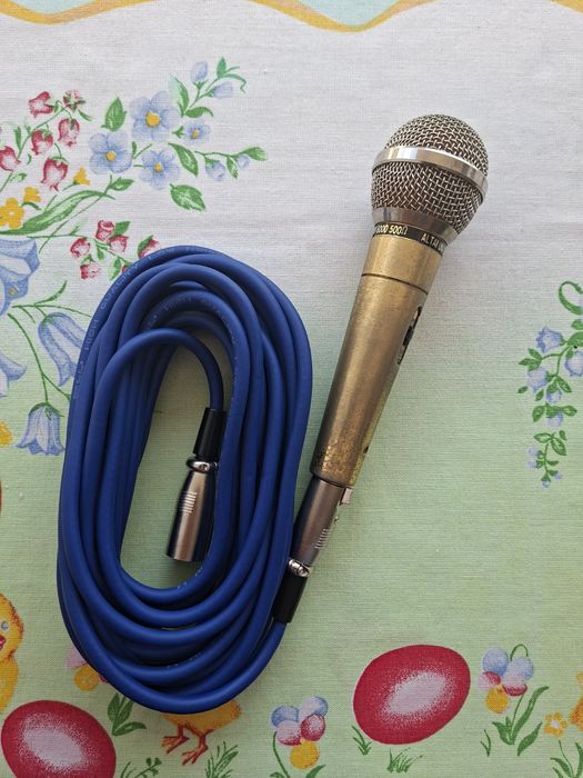 Chitară Reghin strap cabluri boxe FBT microfon tweeter The Box PA15