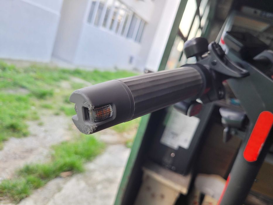 Trotineta Navee S40 Garantie 28.02.2027 +al doilea incarcator