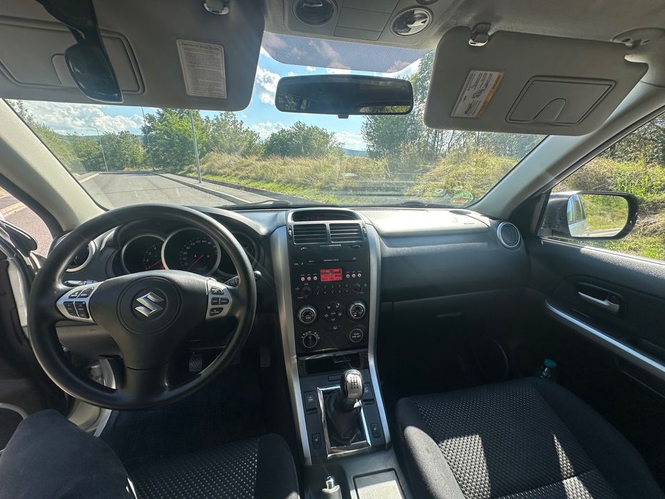 Vând Suzuki Grand Vitara