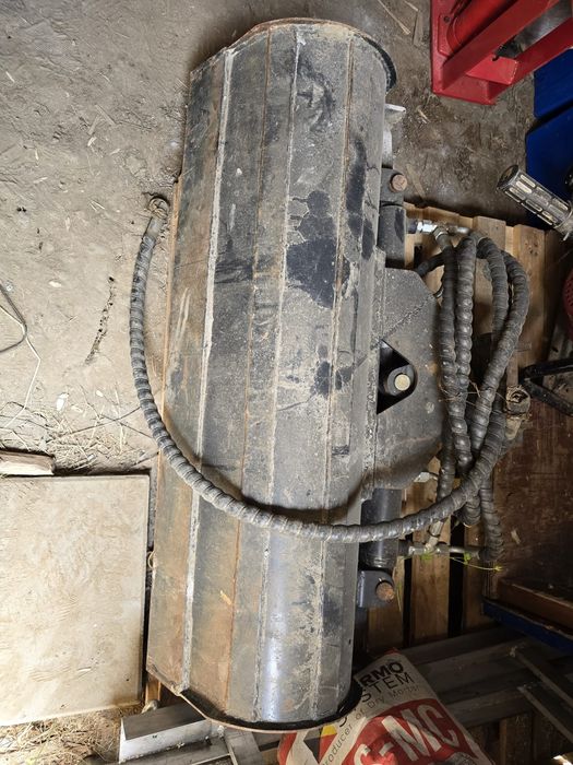 Excavator Shantui SE20U 2 tone
