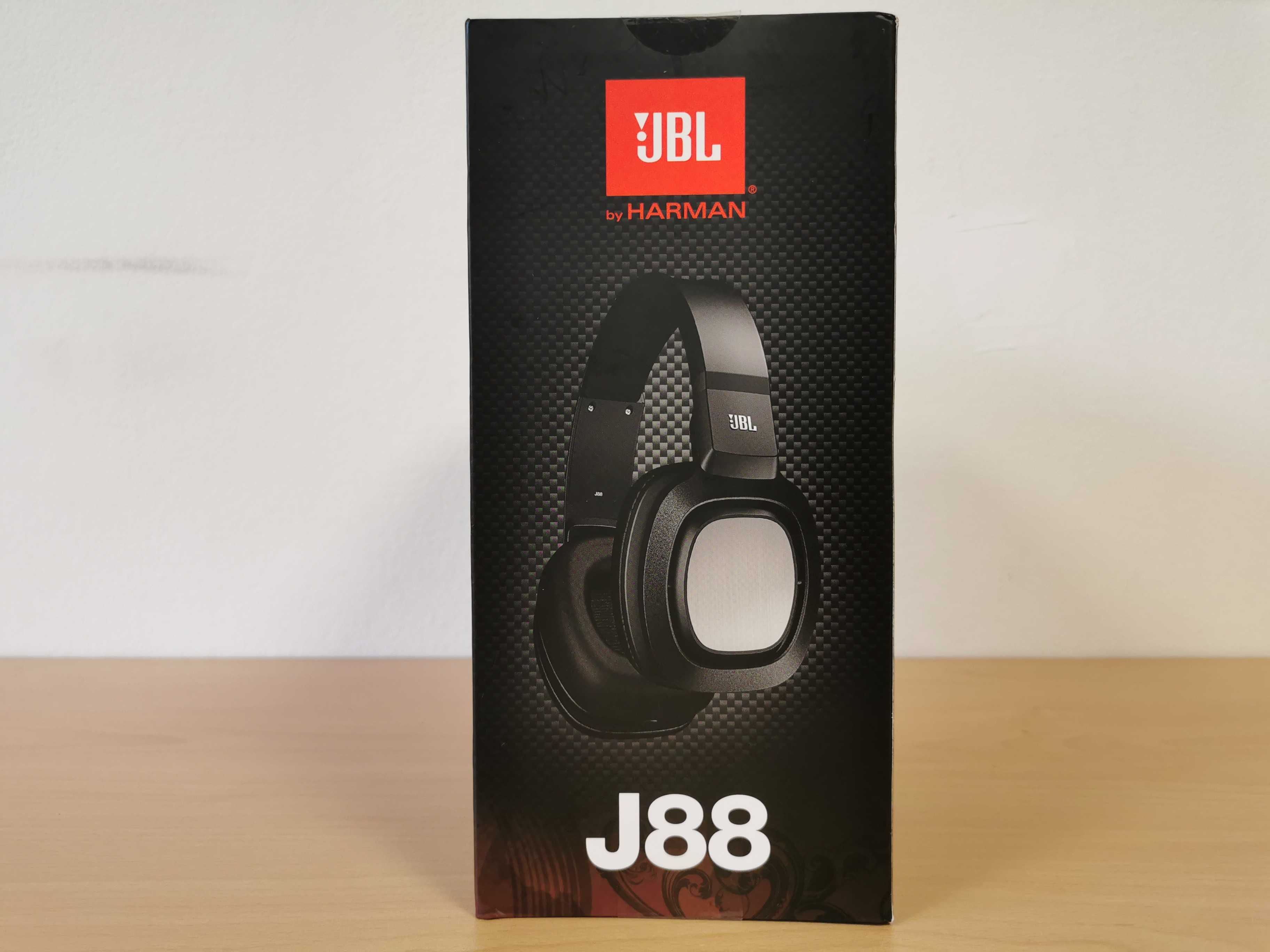 Нови JBL J88 слушалки намалени с 40% от 209.90 лв