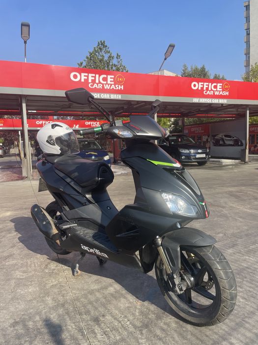 Aprilia SR 50 R 2019 – Scuter sport, 2T, în stare perfectă!