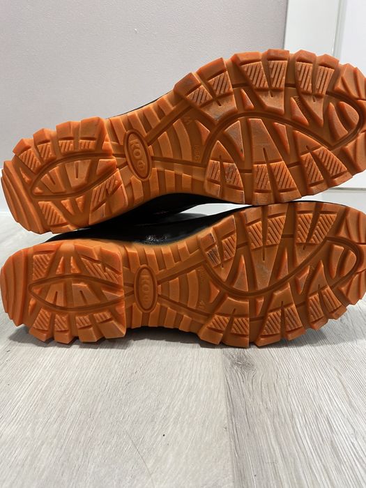 Рабочий ботинки