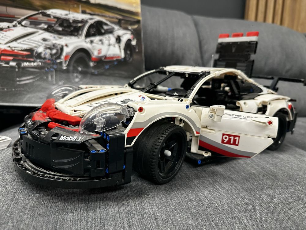 LEGO Technic Porsche 911 RSR