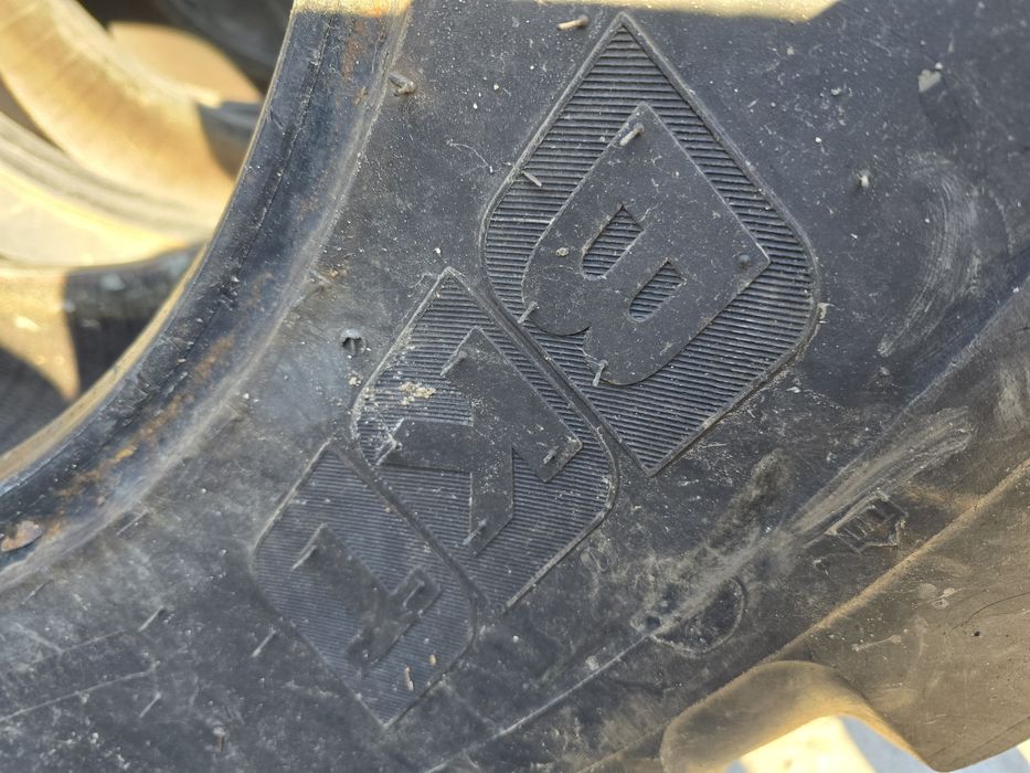 Anvelope industriale 16.9r28 BKT