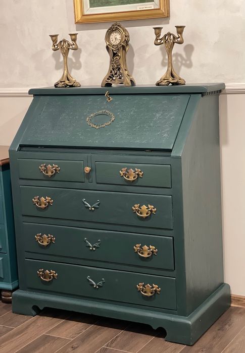 Secretaire din lemn masiv