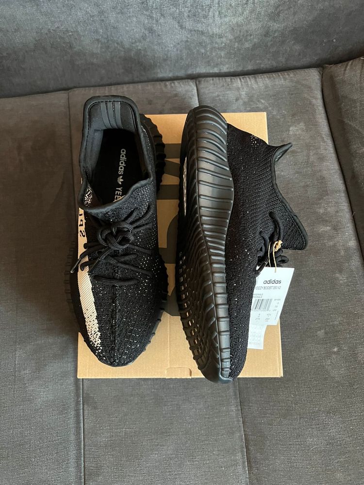 Yeezy 350 V2 Oreo