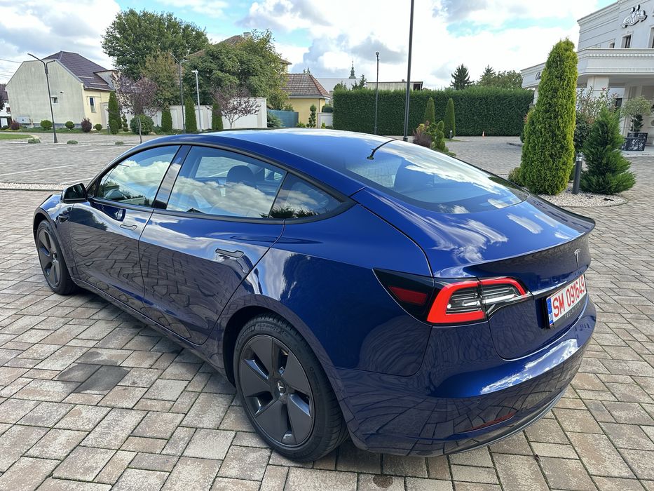 Tesla Model 3 Long Range 2021