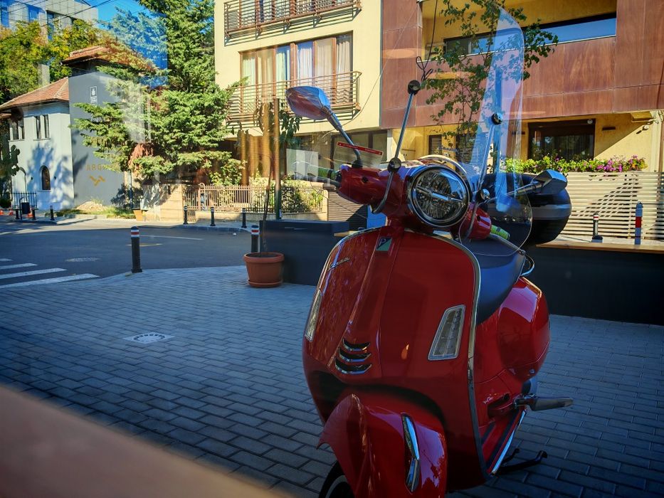 Vespa 300 GTS Super 2024