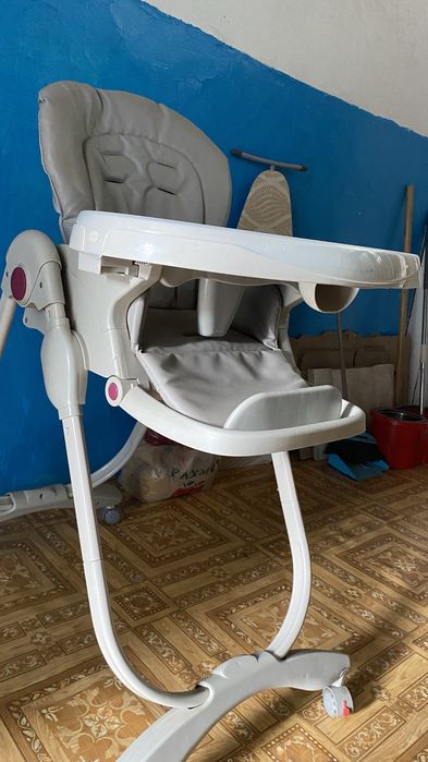 Детский стол для кормления