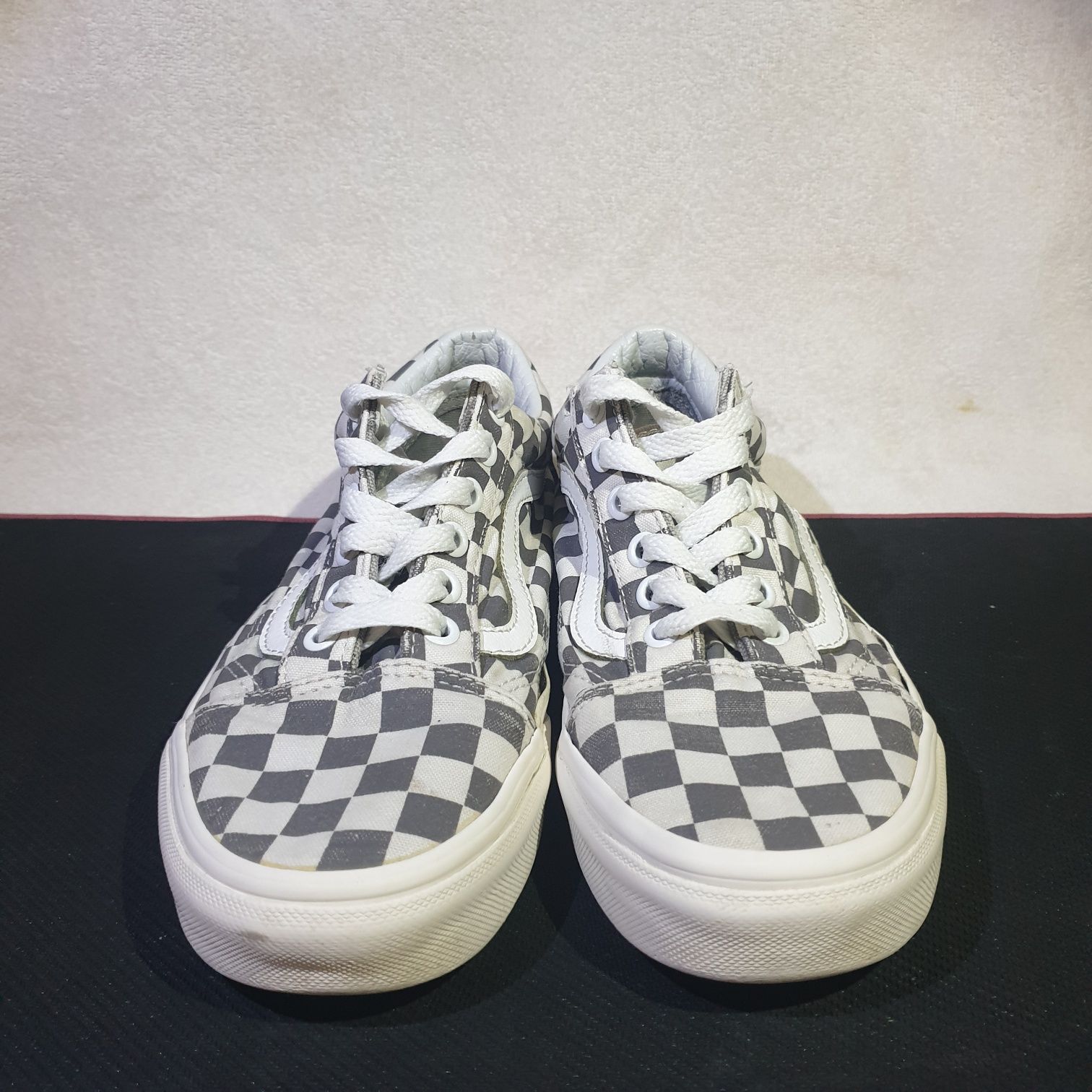 Vans Old Skool Checkerboard in Grey