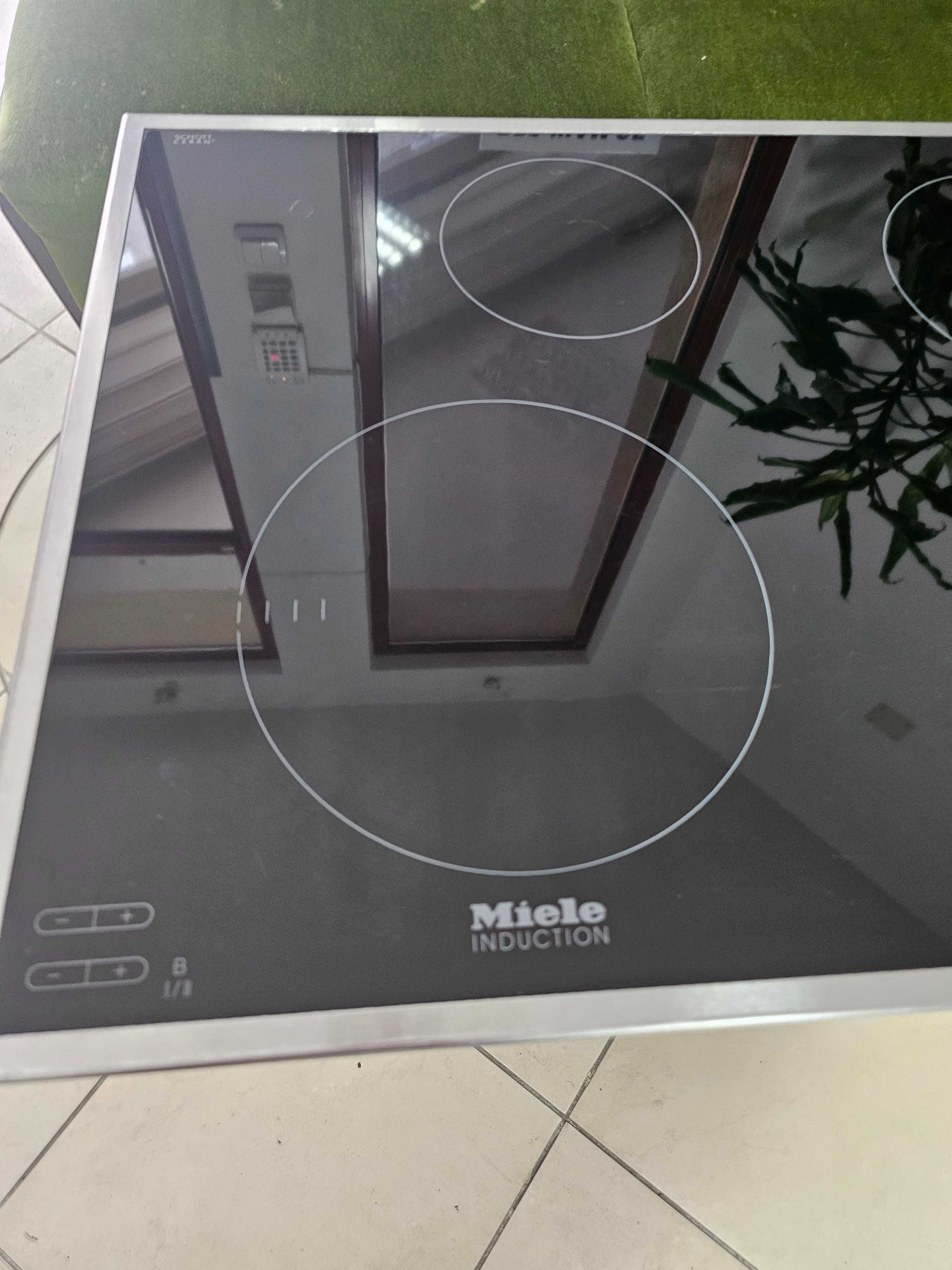 Индукционнен плот Miele