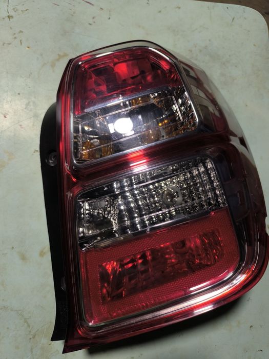 Продам оригинальную фару правую от Кобольта